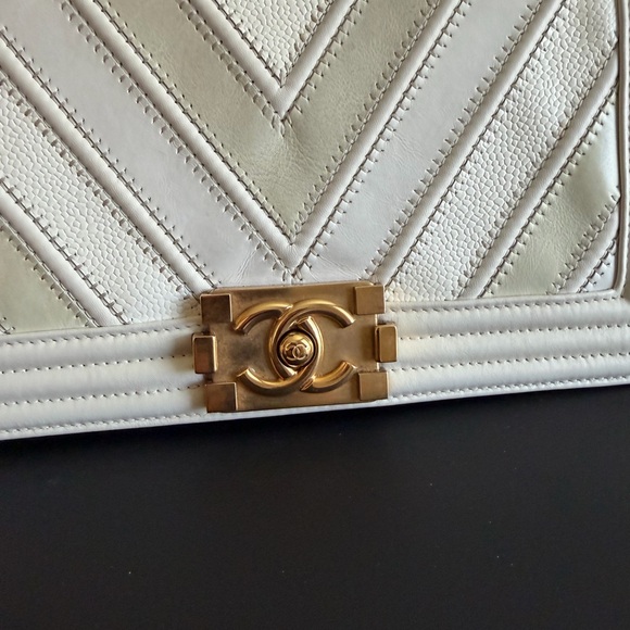 Chanel boy bag Cream Leather Shoulder Bag - Picture 4 of 6